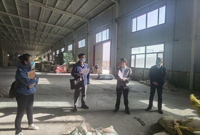 第二师铁门关市严格落实国家化肥商业储备核查，确保春耕物资供销保障有力